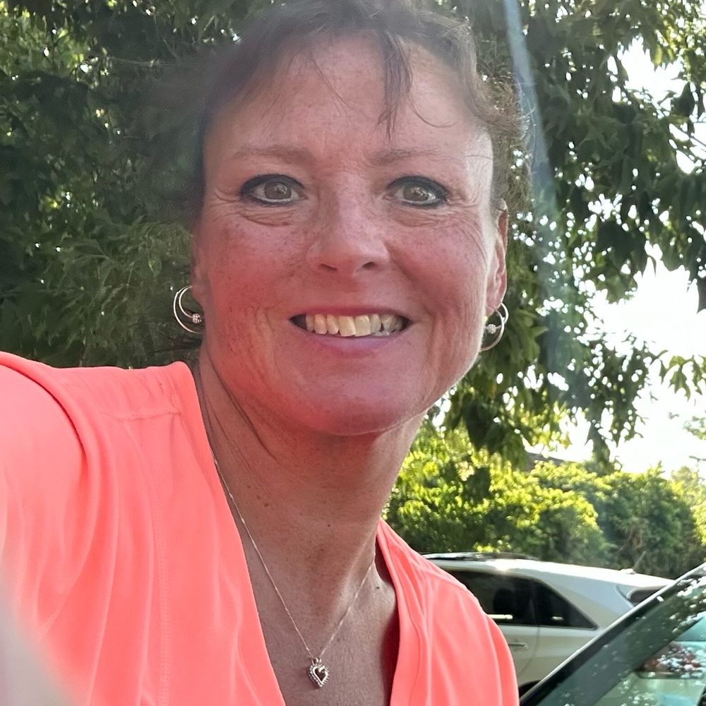 Meet your Posher, Marianne